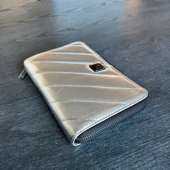 Silver Convertible Wallet Clutch - Picture 4 of 6